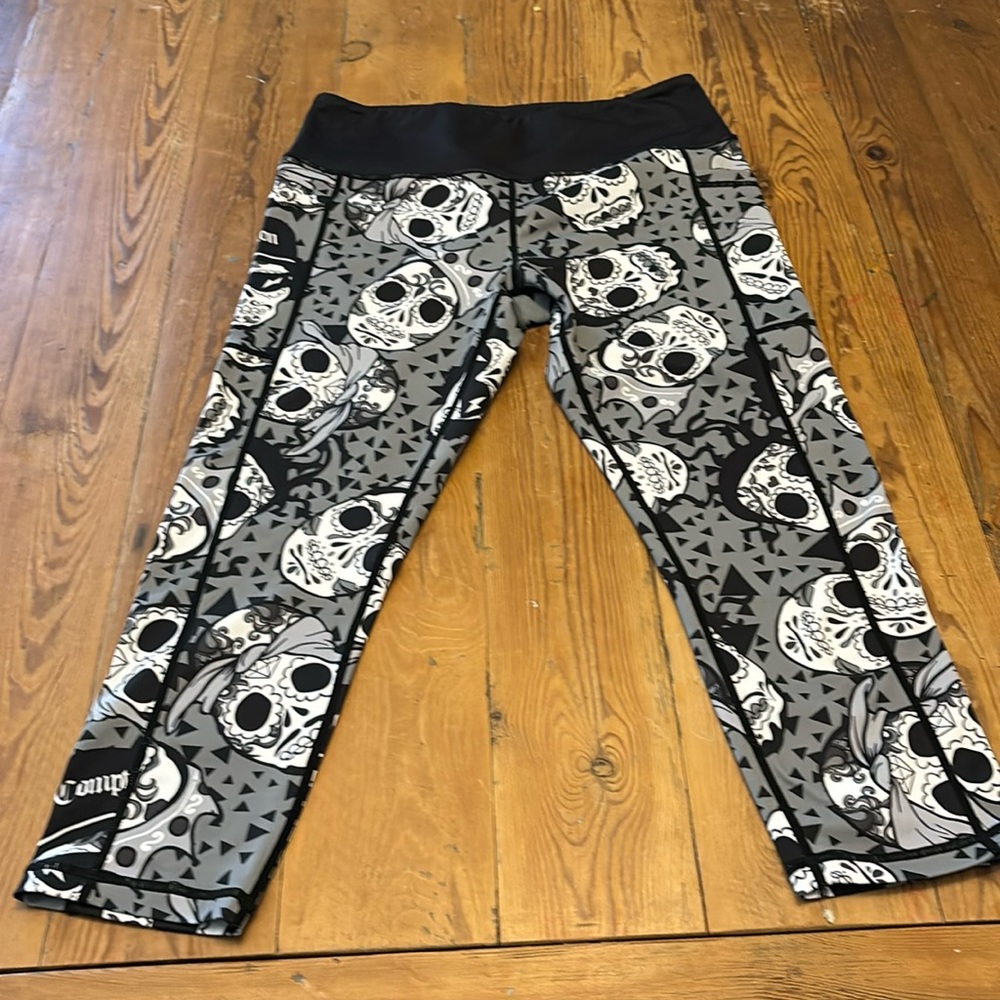 COPY - Grey rap legends capris - Constantly Varied Gear